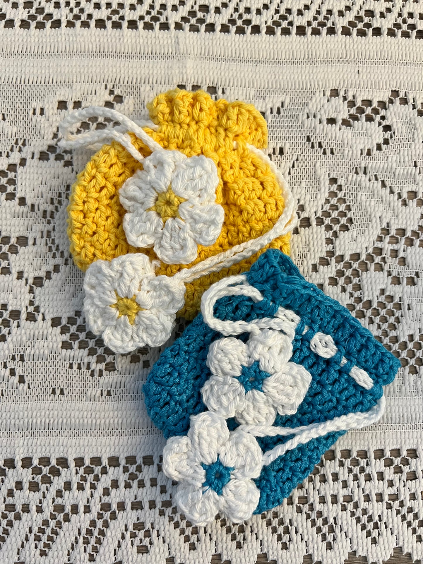 Bloomie Pouch